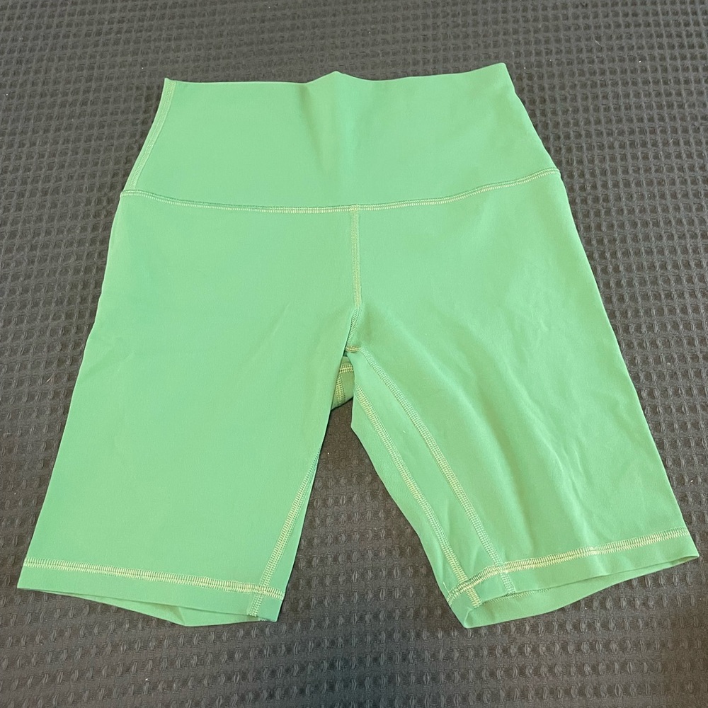 Lululemon tropical green bike shorts